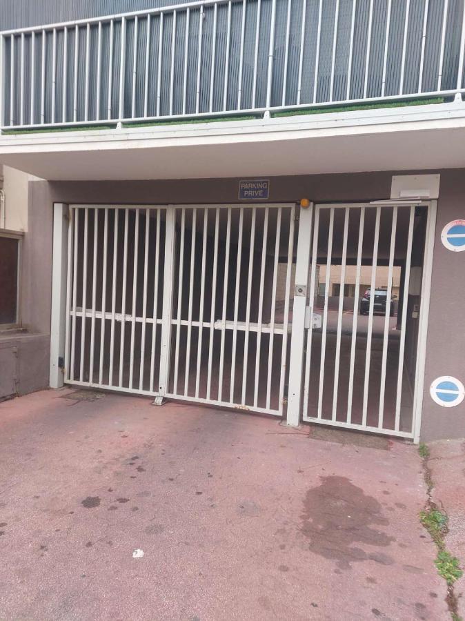 Residence D'Anjou - Grand Studio Avec Balcon Et Parking Privatif Perpinhã Exterior foto